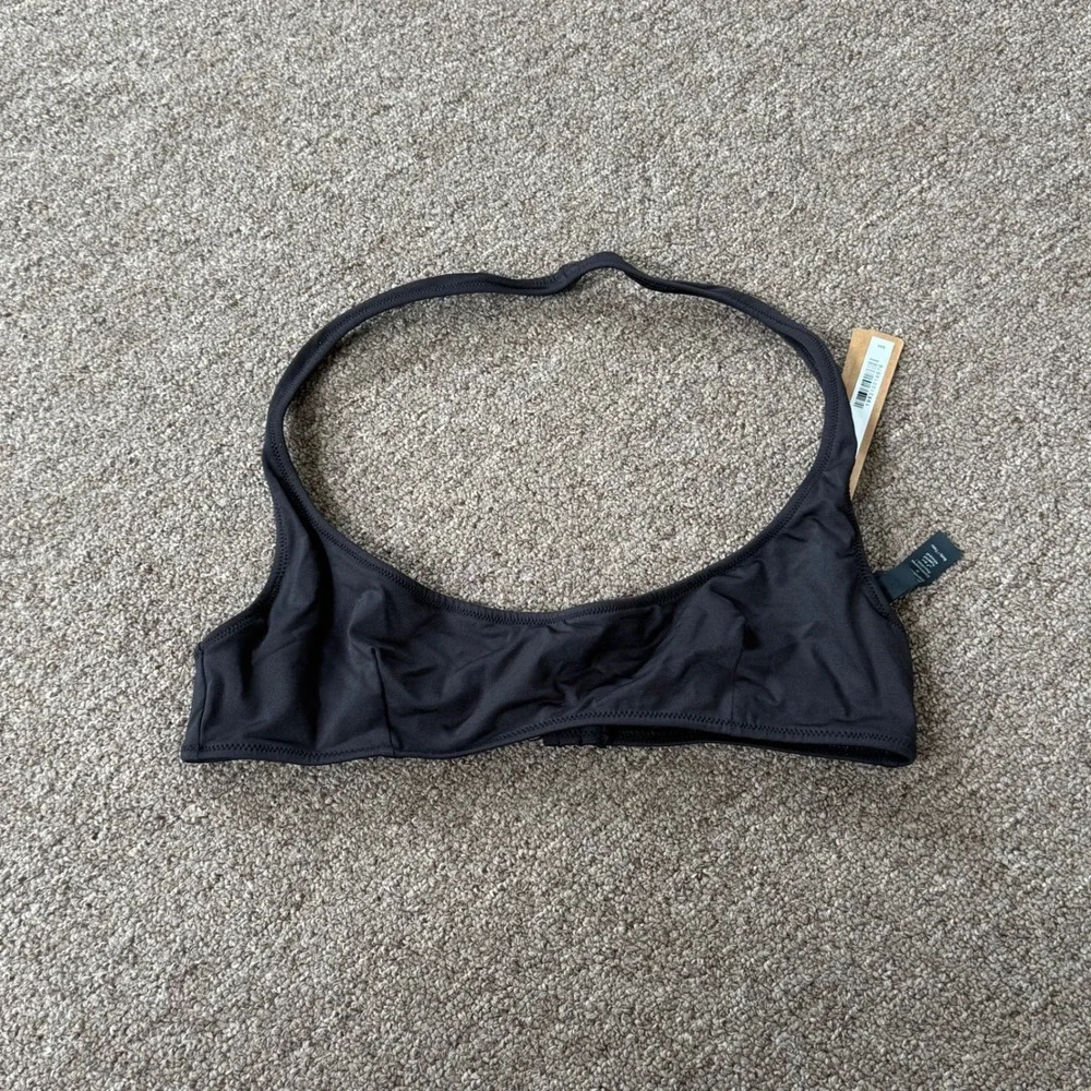 SKIMS Signature Swim Halter Scoop Bikini Top Onyx Black BT-SCP-10066W Size M NWT